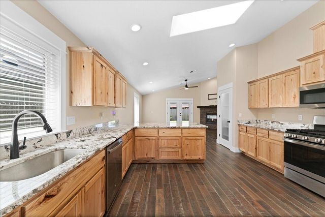 2953 Naples Drive, Grants Pass, OR 97527