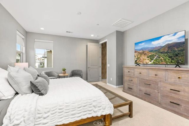 663 Longhorn Way, Rancho Mission Viejo, CA 92694