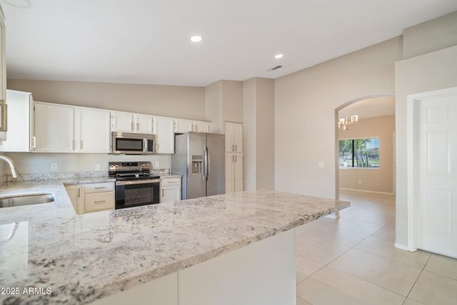 8316 W SWEETWATER Avenue, Peoria, AZ 85381