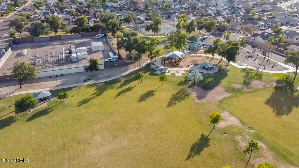 8316 W SWEETWATER Avenue, Peoria, AZ 85381