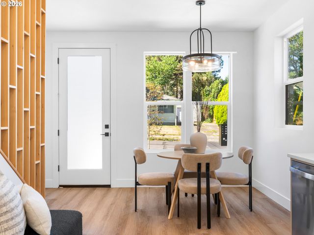 9215 N Seneca St, Portland, OR 97203