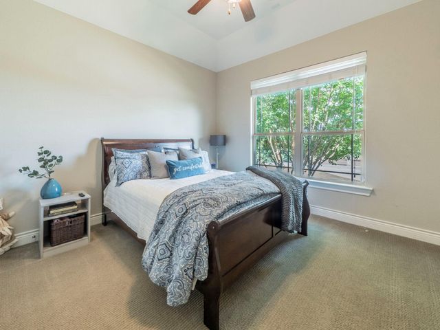 205 Standing Oak DR, Georgetown, TX 78633