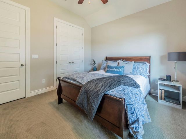 205 Standing Oak DR, Georgetown, TX 78633