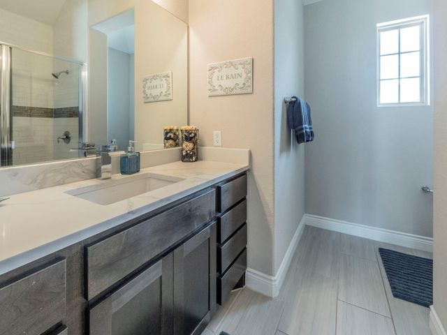 205 Standing Oak DR, Georgetown, TX 78633