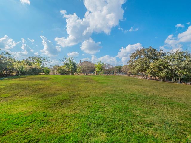 205 Standing Oak DR, Georgetown, TX 78633