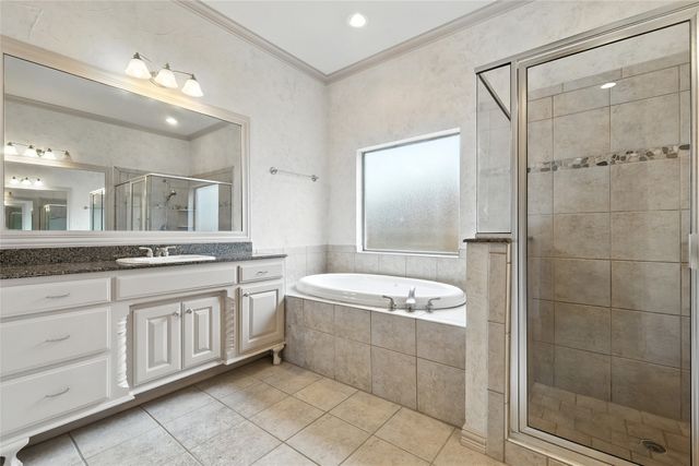 8541 Brandonwood Drive, North Richland Hills, TX 76182