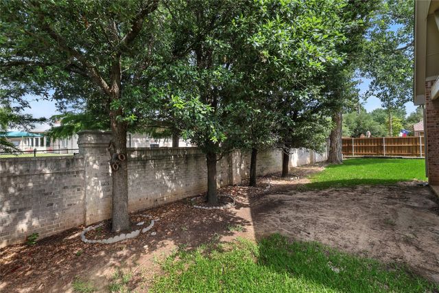 8541 Brandonwood Drive, North Richland Hills, TX 76182