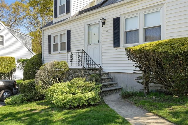 12 Cannon Rock Road, Lynn, MA 01904