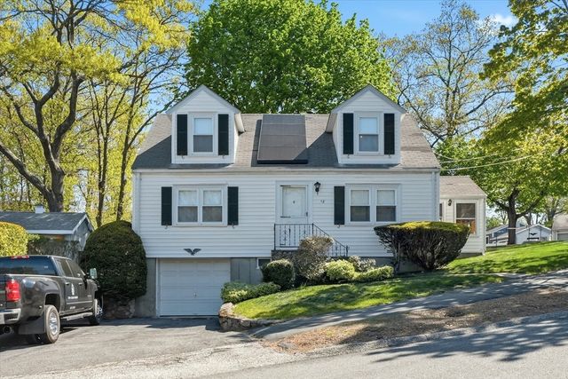 12 Cannon Rock Road, Lynn, MA 01904