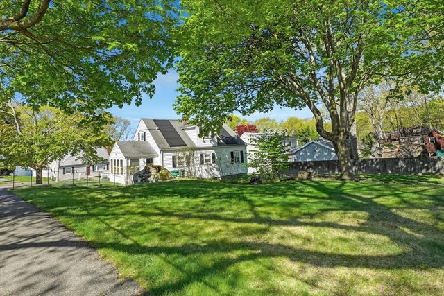 12 Cannon Rock Road, Lynn, MA 01904