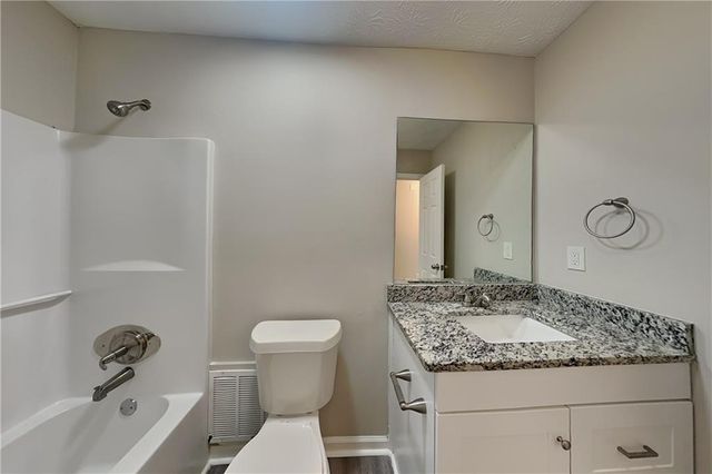 5208 Keystone Court, Flowery Branch, GA 30542