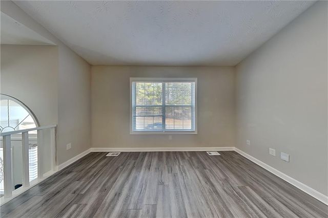 5208 Keystone Court, Flowery Branch, GA 30542