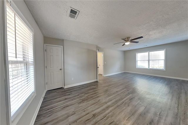 5208 Keystone Court, Flowery Branch, GA 30542