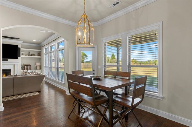 2200 Riverwater Lane, Fayetteville, AR 72703