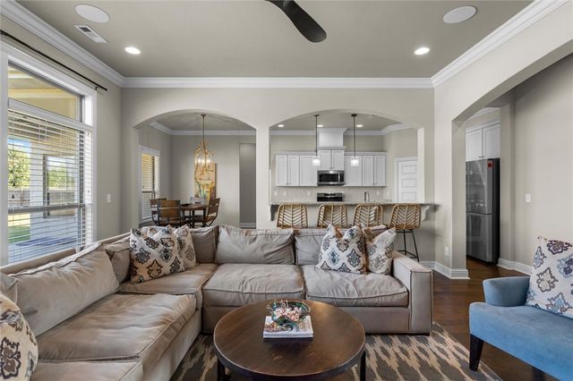 2200 Riverwater Lane, Fayetteville, AR 72703