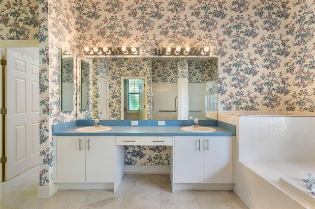 50 KELLEYS TRAIL, Oldsmar, FL 34677