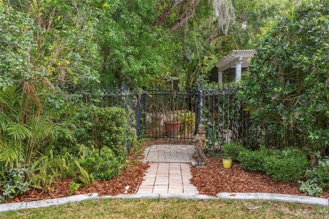 50 KELLEYS TRAIL, Oldsmar, FL 34677