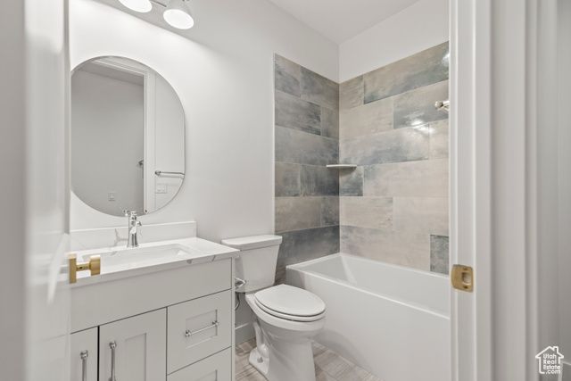 949 W TORREY PINES DR, Richfield, UT 84701