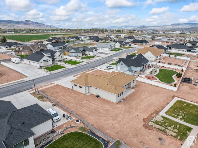 949 W TORREY PINES DR, Richfield, UT 84701