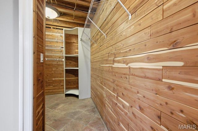 704 Ginger Wood Court, Ballwin, MO 63021