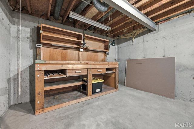 704 Ginger Wood Court, Ballwin, MO 63021