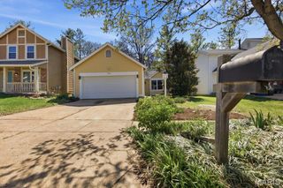 704 Ginger Wood Court, Ballwin, MO 63021