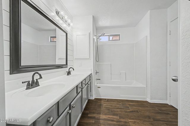 1213 S BOULDER Street A, Gilbert, AZ 85296