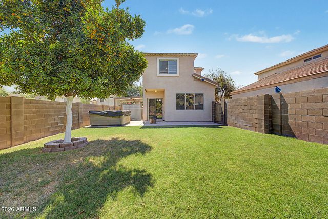 1213 S BOULDER Street A, Gilbert, AZ 85296