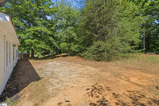 388 Vanderbilt Road, Spartanburg, SC 29301