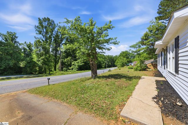 388 Vanderbilt Road, Spartanburg, SC 29301
