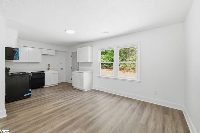 388 Vanderbilt Road, Spartanburg, SC 29301