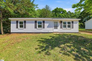 388 Vanderbilt Road, Spartanburg, SC 29301