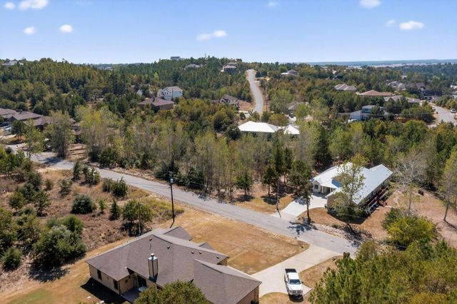 401 Kaanapali LN, Bastrop, TX 78602