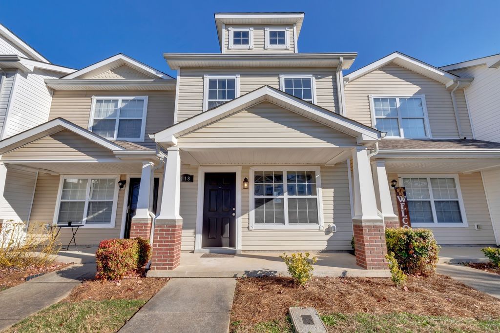 118 Alexander Blvd, Clarksville, TN 37040