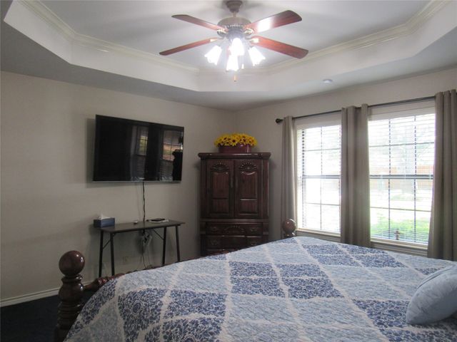 111 Tyler Lane, Pottsboro, TX 75076