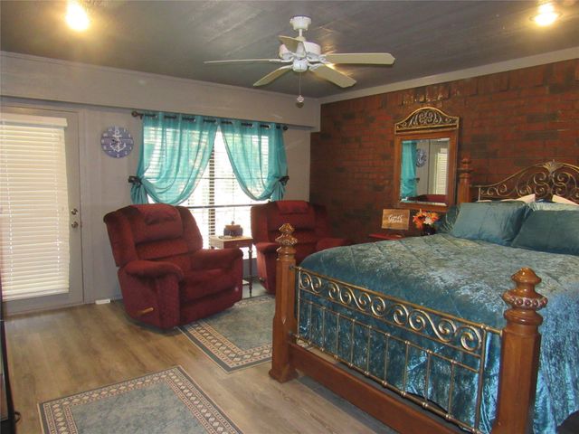 111 Tyler Lane, Pottsboro, TX 75076