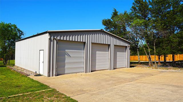 111 Tyler Lane, Pottsboro, TX 75076