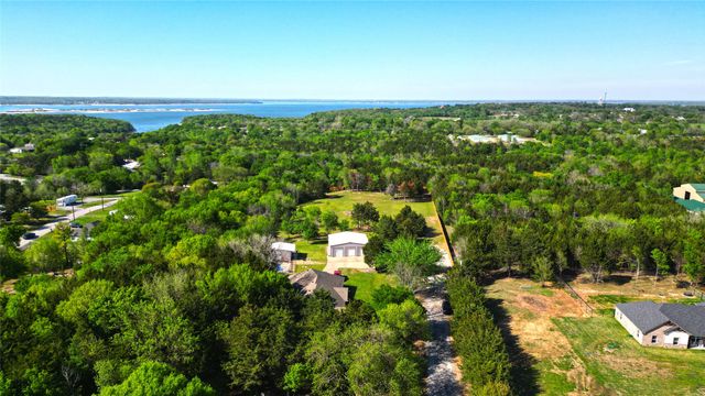 111 Tyler Lane, Pottsboro, TX 75076