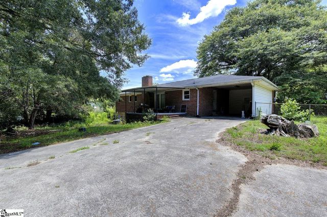 1105 E Georgia Road, Simpsonville, SC 29681