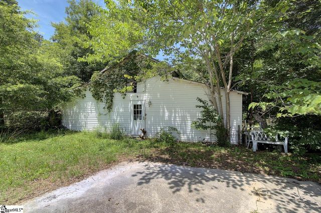 1105 E Georgia Road, Simpsonville, SC 29681