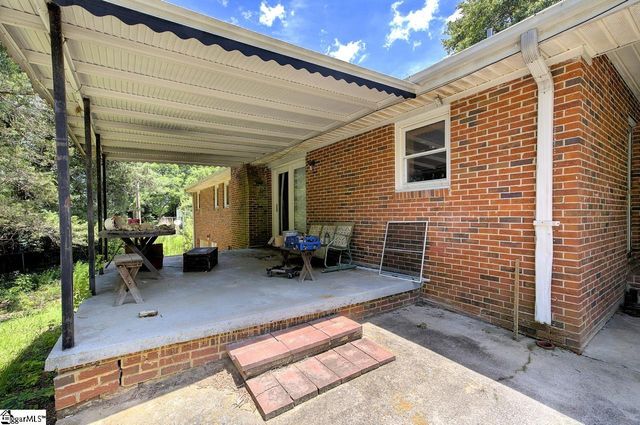1105 E Georgia Road, Simpsonville, SC 29681