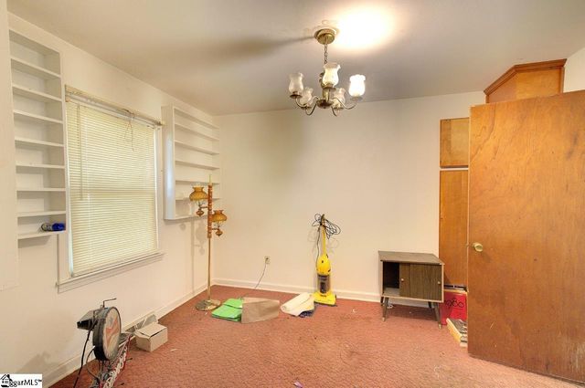 1105 E Georgia Road, Simpsonville, SC 29681