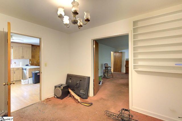 1105 E Georgia Road, Simpsonville, SC 29681