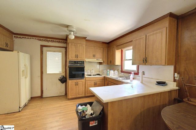 1105 E Georgia Road, Simpsonville, SC 29681