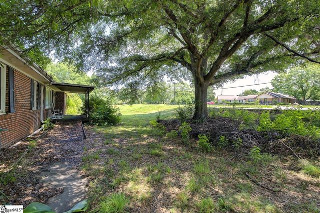 1105 E Georgia Road, Simpsonville, SC 29681