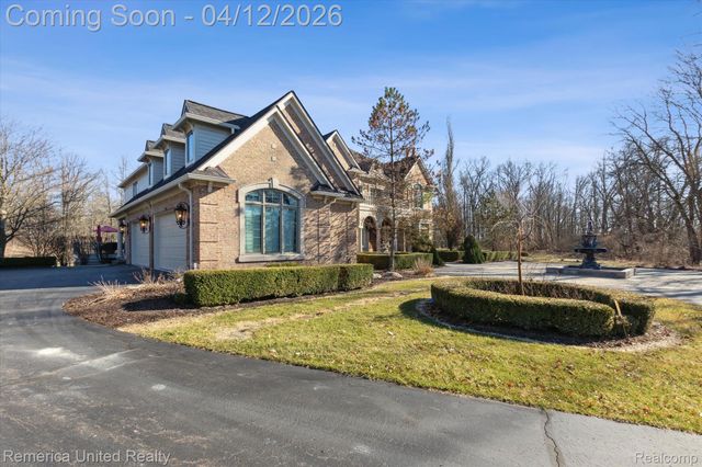 1221 Wilderness Hills Trail, Putnam Township, MI 48169