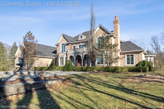 1221 Wilderness Hills Trail, Putnam Township, MI 48169