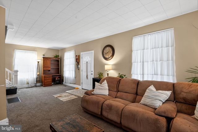 10 E PINE ST, Delmar, MD 21875