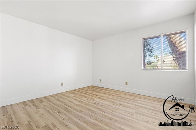 5383 Indian River Drive 320, Las Vegas, NV 89103