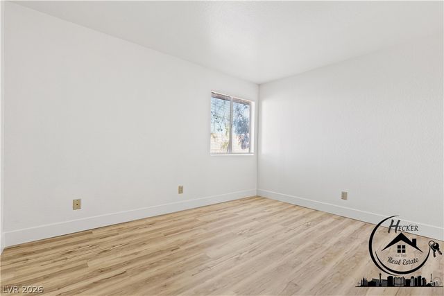 5383 Indian River Drive 320, Las Vegas, NV 89103